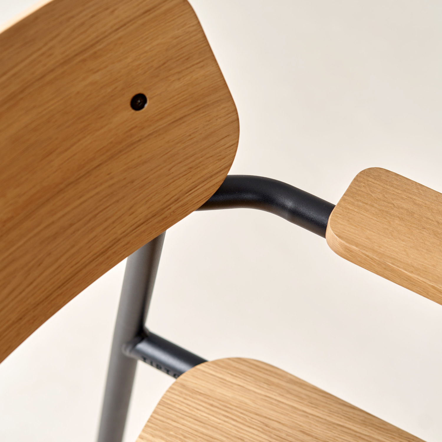 ÉTUDE lounge chair