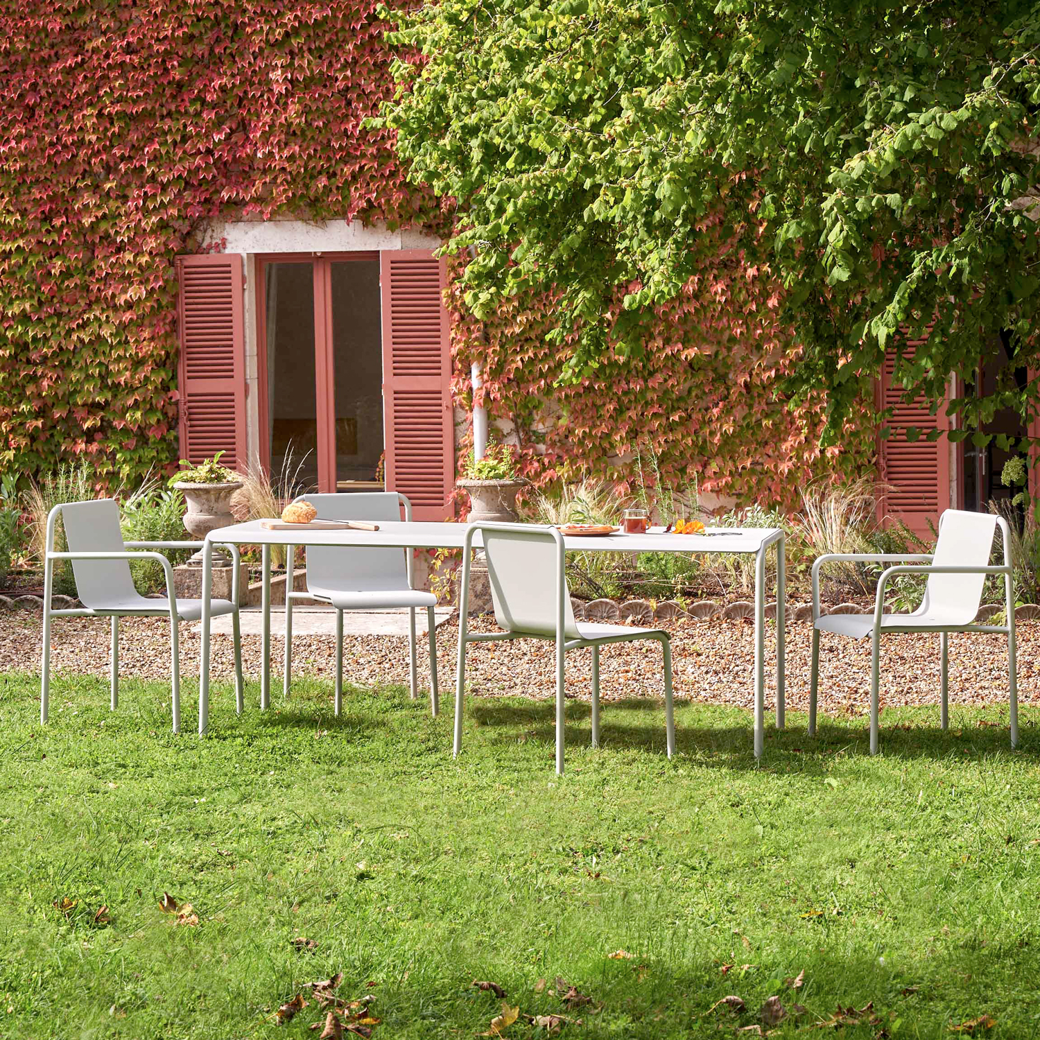 PANORAMA outdoor chair with armrests - powder-coated steel