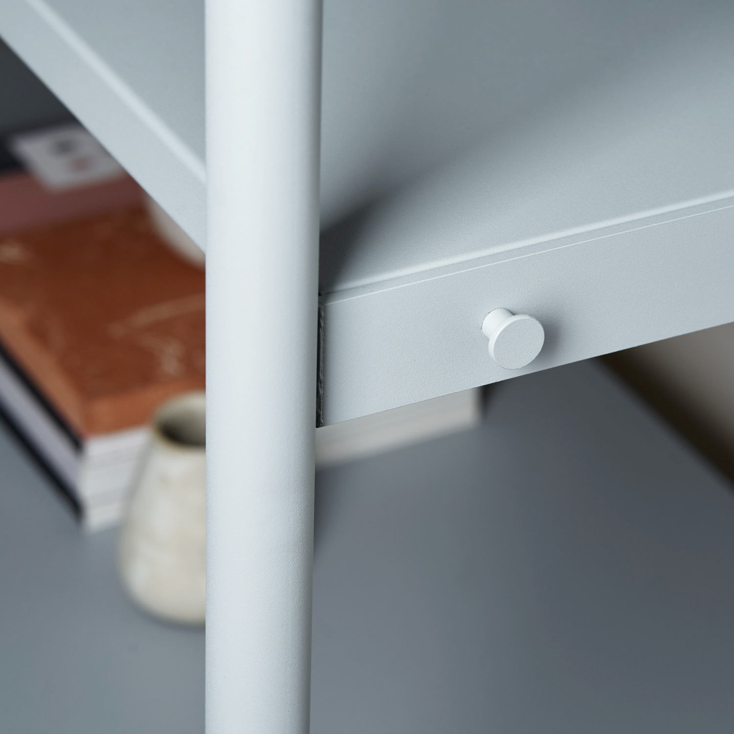 UNIT shelf - H180 to 215 x W244cm - powder-coated steel