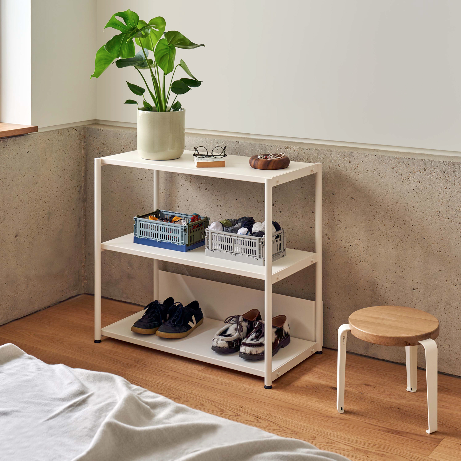 UNIT shelf - H75 to 85 x W84cm - powder-coated steel
