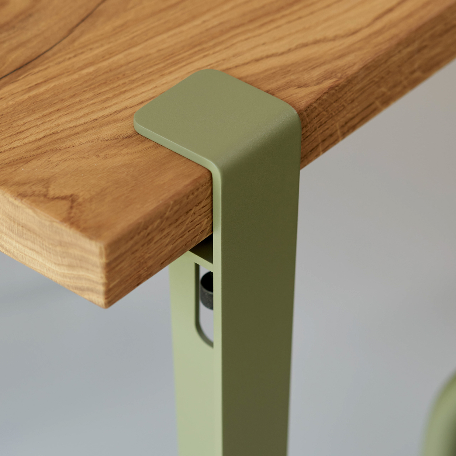 Bar table leg 110cm and wall BRACKET
