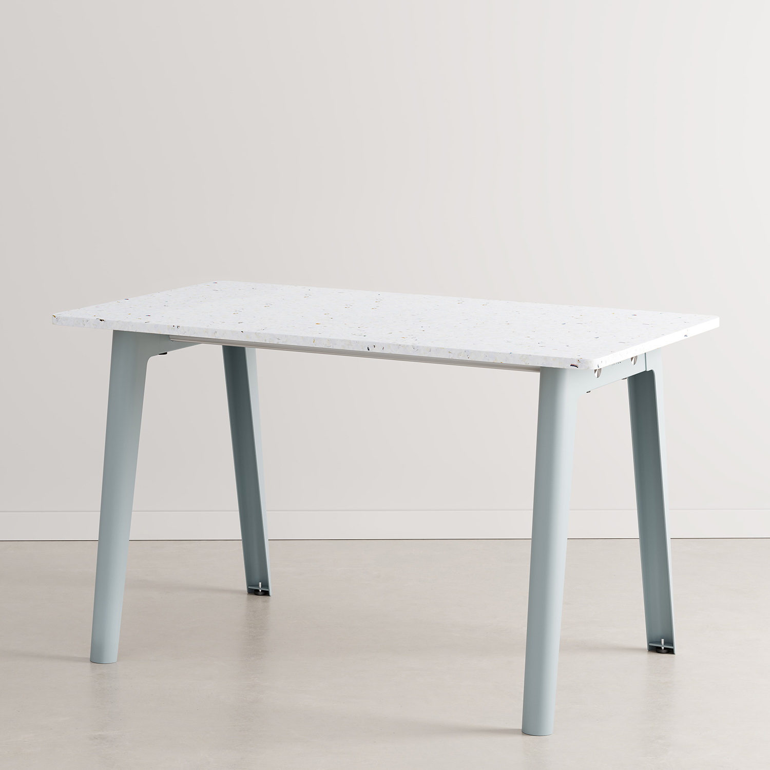 Schreibtisch NEW MODERN - recycelter Kunststoff Venezia